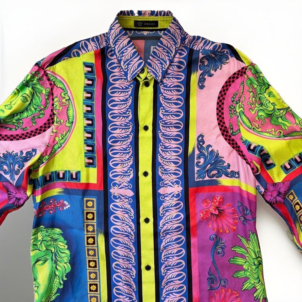 Versace Mens Medusa Graphic Print Silk Button Shirt Size 40 Colorful Art Design - Picture 3 of 16